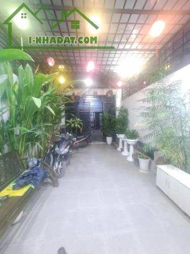 Bán nhanh nhà đẹp HXH 7m Thạnh Xuân, 100m2, T1L, 3PN, sân xe hơi 4Tỷ - 1