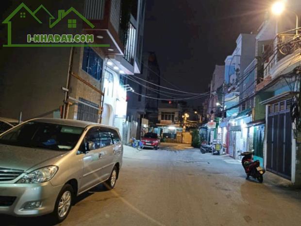 BÁN NHÀ HẺM XE TẢI KHU KIỀU ĐÀM,QUẬN 7,42M2,3 TẦNG.CHỈ 5.X TỶ