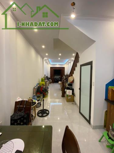 🚀 SIÊU HOT! NHÀ NGUYỄN VĂN CỪ – 46M² – 4 TẦNG – 4PN – CHỈ 7,9 TỶ!