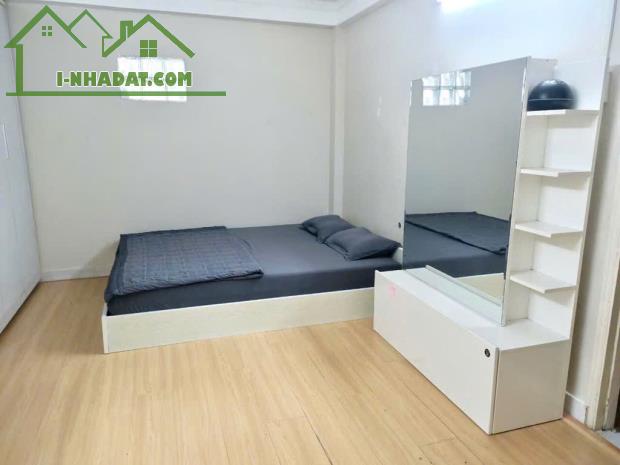 Bán nhà quận 10,  Cách Mạng Tháng 8, 64m2, 5 tầng, căn hộ dịch vụ, 16.2 tỷ - 1