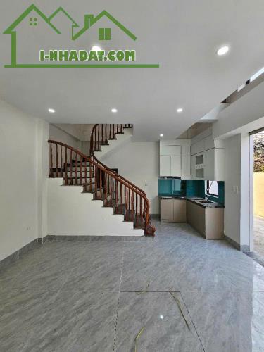NHỈNH 6 TỶ NHÀ THẠCH BÀN  – Ô TÔ ĐỖ CỬA – TRUNG TÂM THẠCH BÀN - 1