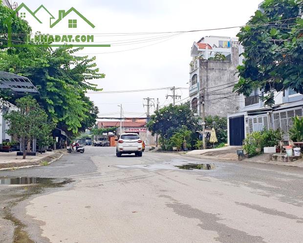 Đất Biệt Thự ngay Lê Bôi 15x20 căn góc chỉ 12 tỷ 5 - 1