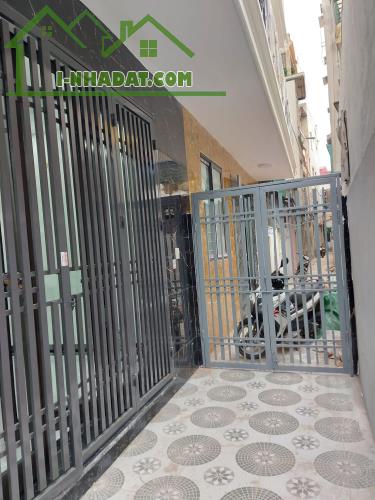 * Bán Nhà đẹp 663 Trương Định DT36/46m2, xây 6 T, 4 ngủ. Giá 8 tỷ - 1