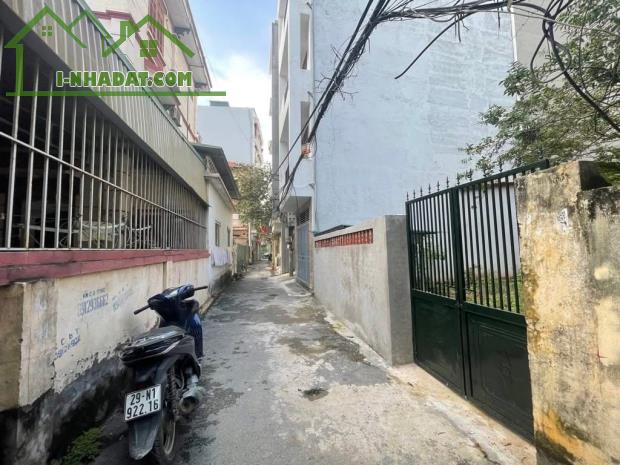 Bán đất gần Quận Uỷ Tây Hồ. Diện tích 258m2, giá chào bán 40 tỷ. - 2