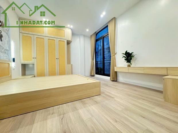 Nhà đẹp Nguyễn Trãi 30m2 x 5 tầng, mt 3m2, 3 ngủ, nhà mới nở hậu, ngõ oto tránh, full đồ. - 2