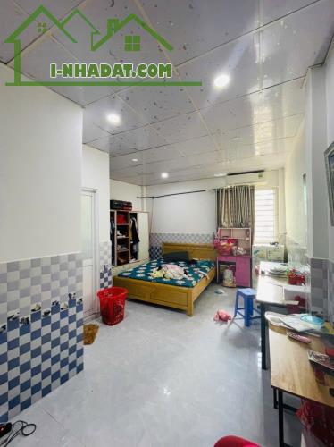 Bán Nhà - 2 TẦNG BTCT - 40 m2 - Linh Chiểu,TP.Thủ Đức - Giá chỉ 2.85 tỷ