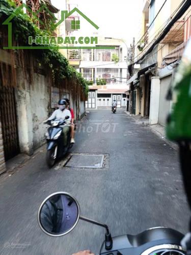 Định cư giảm 900tr nhà 5 tầng HXH 6m khu K300, DT: 4.2 x 18 HĐT: 27tr - 2