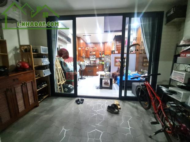Ngộp Giảm Sốc 3 Tỷ Bán Nhà 3 Tầng Hẻm Xe Tải 105m2_4.3x25 Chỉ 5.98 Tỷ Gần Phạm Văn Đồng - 1