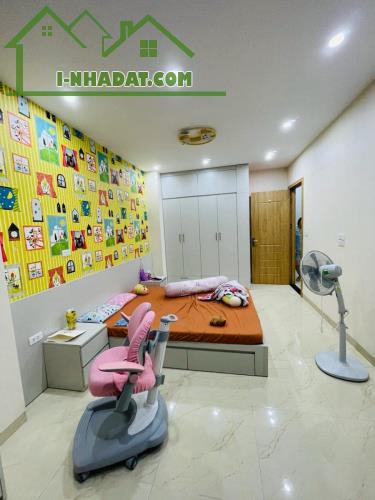 Bán liền kề biệt thự KĐT Xuân Phương FoReSa ViLLA 85mx3T MT 5.5m 17 tỷ oto tránh KD Nam