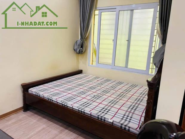 Cần cho thuê nhà 48m2 x 2 tầng, đầy đủ tiện nghi đường Hoàng Hoa Thám, quận Ba Đình