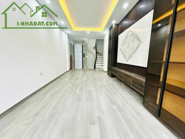 BÁN NHÀ ĐẸP LẠC LONG QUÂN 6 TẦNG THANG MÁY DT 32M2 8,6 TỶ - 1