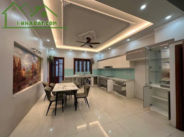 Bán nhà Mặt Phố Ngọc Thuỵ 87m 5T MT5m giá 16 tỷ TL ô tô đỗ cửa kinh doanh đỉnh - 3