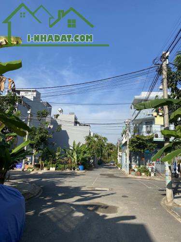 Chủ Bán Lỗ, Lô Đất 55m2 ,Khu Phân Lô Gần Chợ Long Trường,Chỉ 2.7 Tỷ TL