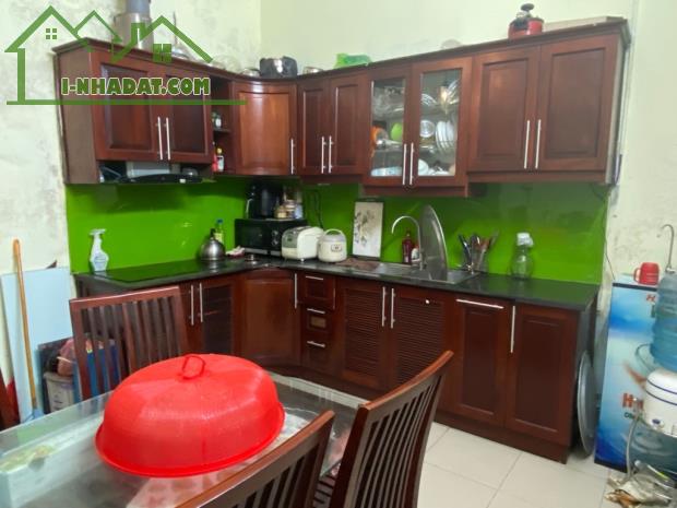Bán nhà Ngọc Lâm, 51m2 x 3 tầng, nở hậu, gần phố, nhiểu tiện ích - 2