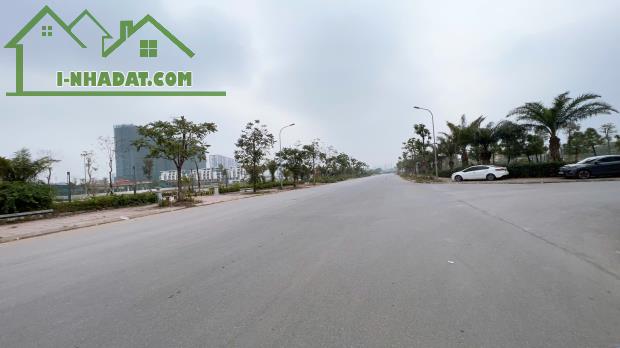 SIÊU HIẾM, ĐẤT VÀNG TÁI ĐỊNH CƯ NGỌC THỤY 70M, MT4M, VIEW HỒ ĐIỀU HÒA, CÔNG VIÊN.