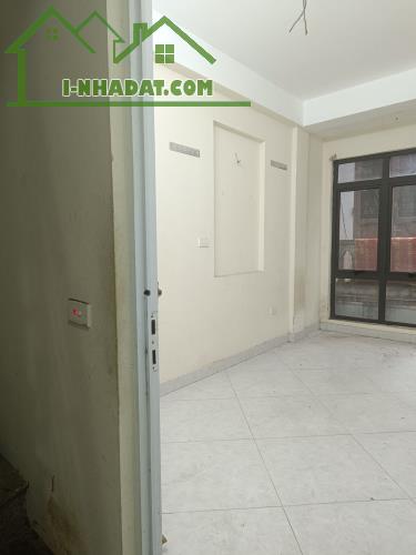 Bán nhà riêng dòng tiền đỉnh Phố Linh Quang 5 tầng, 40m2, 8 ngủ, 4 vệ sinh, 7.6 tỷ - 4