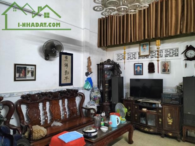 ♪ Nhà Kiệt Ô tô Thẳng vài bước ra Mặt Tiền Nguyễn Hoàng, Kinh Doanh rất tốt, 55m2, 3.x tỷ
