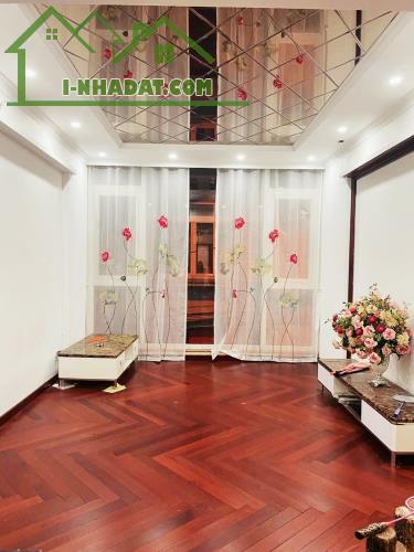 Bán nhà Chùa Quỳnh, 41m2, 4 tầng, mặt tiền 12m, 12.7 tỷ, ô tô tránh, nhà đẹp ở luôn - 1