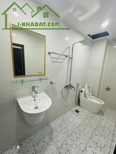 KHÚC THỪA DỤ. CẦU GIẤY. NHÀ 6 tầng, dt 30 m2, giá 8,25 tỷ. TẶNG FULL NỘI THẤT. Ở NGAY. - 5