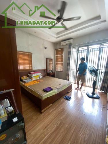 BÁN NHÀ PHÂN LÔ LONG BIÊN – VỈA HÈ RỘNG – Ô TÔ TRÁNH – KINH DOANH VĂN PHÒNG