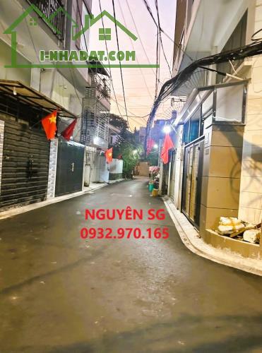 HIẾM - NHÀ ĐẸP 3 TẦNG - DT 70 M2 - HẺM XE HƠI 4M THÔNG, THOÁNG THÍCH QUẢNG ĐỨC, PHÚ NHUẬN.