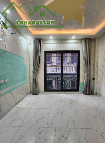 Bán nhà mặt ngõ 100 Tây Sơn 45mx4T MT 4m hơn 9 ty oto kinh doanh sổ vuông 50m ra phố Đống - 2