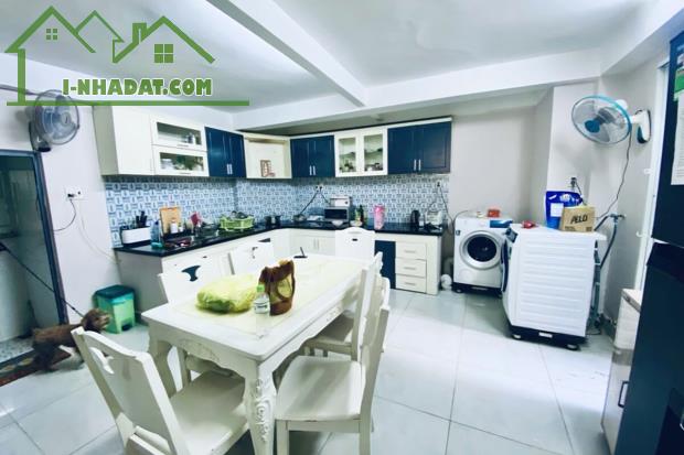 Bán nhà Huỳnh Văn Bánh Phường 13 Phú Nhuận, 4.3m / nở hậu 4.9m x 11.3m - Giá 9.9 tỷ TL - 2