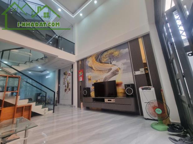 💥 Bán nhà TL47 Q12   ✅ Diện tích: 53m (4.3x12.3) giá 4.7 tỷ   ✅ kết cấu : 1trệt,lửng , 1l - 4