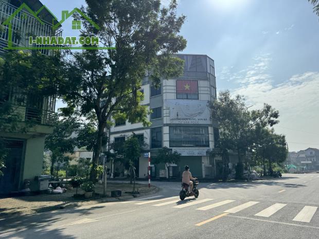 Cực hot, bán lô đất 90m2 tại khu TĐC Trâu Quỳ, trục đường to, đối diện dãy Shophouse. - 2