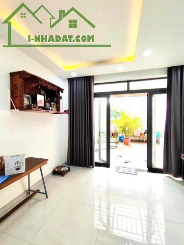 Mặt Tiền Kinh Doanh 3 Tầng 126m2_4.5x28m Vị trí đẹp Gần Ngã 4 Thủ Đức Hiệp Phú Thủ Đức