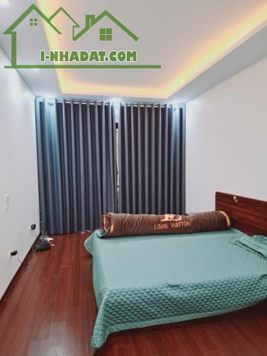 Bán nhà 5 tầng siêu đẹp, Ngọc Thụy, 2 mặt ngõ ô tô tránh, nội thất đầy đủ, ở ngay - 1