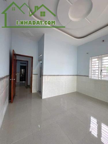 Nhà cần bán gấp ngay trung tâm Tân Phú, kinh doanh tốt. - 2