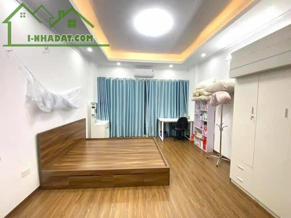 Bán siêu phẩm Hiếm phố Lê Thanh Nghị. DT 37m 5T MT 4.8m nhỉnh 8 tỷ Hai Bà Trưng 0947913839 - 4