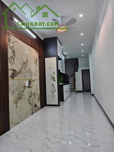 Bán nhà 30m² 4 tầng, Nguyễn Khoái, Hoàng Mai, 5.9 tỷ - Full nội thất