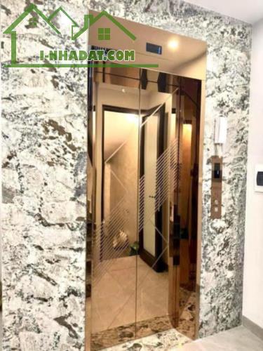 BÁN GẤP NHÀ ĐỘI CẤN TT BA ĐÌNH MỚI KOONG THANG MÁY FULL NỘI THẤT 40M X 7 TẦNG MT 4,5M 8,8 - 1