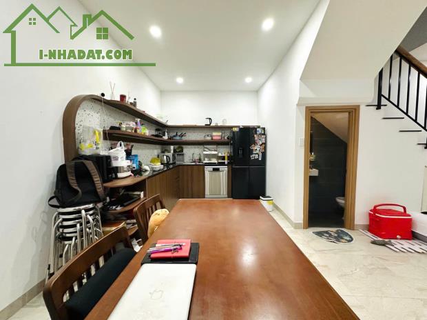 Bán nhà Bình Thạnh - Hẻm Xe hơi- Nhà mới- Giá chỉ 6.5 tỷ - 2