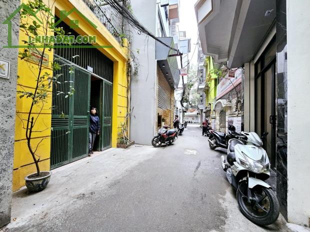 SIÊU PHẨM TAM KHƯƠNG - ĐỐNG ĐA-  Ô TÔ - HAI THOÁNG - TOÀ VP 90M2 GIÁ 22 TỶ