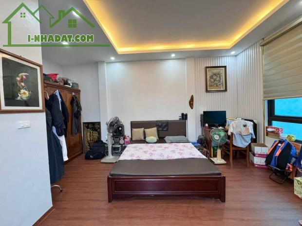 BÁN NHÀ PHỐ THÁI THỊNH, ĐỐNG ĐA, LÔ GÓC, NHÀ ĐẸP FULL NỘI THẤT Ở NGAY, 5 TẦNG GIÁ 7.39 TỶ - 4