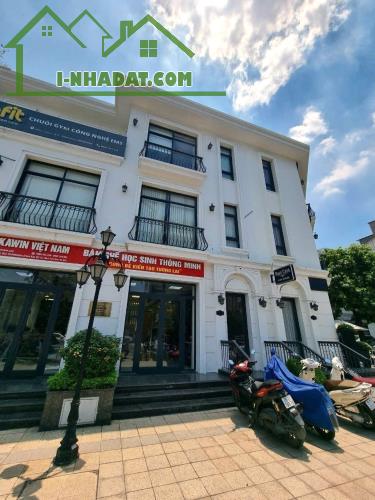 Cho thuê Liền kề Vinhomes Green Bay 120m 4 tầng 1 hầm thang máy 0903409888