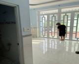 Nhà cần bán gấp ngay trung tâm Tân Phú, kinh doanh tốt.