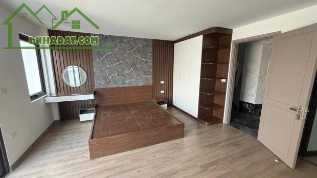 🌟🌟 BÁN NHÀ PHỐ ĐÀM QUANG TRUNG 42M2X6T CHÀO 9.5 TỶ - LÔ GÓC - Ô TÔ - FULL NỘI THẤT - 3