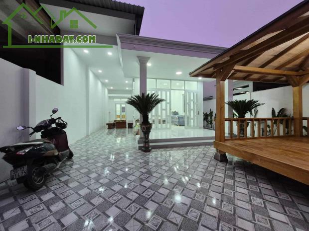 BÁN BIỆT THỰ🏘️SÂN VƯỜN 👉CHỈ HƠN 20TR/M2 👈 💸💸 hơn 6tỷ. 💥Hóc Môn, vị trí đắc địa tương - 1