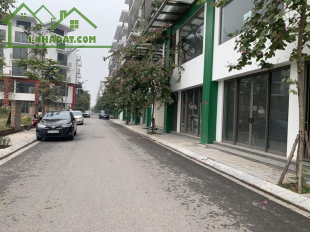 Bán cặp shophouse Khai Sơn Town gần hồ công viên Ngọc Thụy, vị trí đẹp để kinh doanh