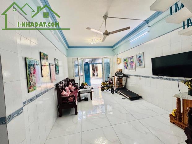 🔥 NHÀ ĐẸP SÁT QUẬN 10 – 1 ĐỜI CHỦ CẦN BÁN GẤP, GIÁ TỐT  Cơ hội sở hữu nhà đẹp ngay - 2