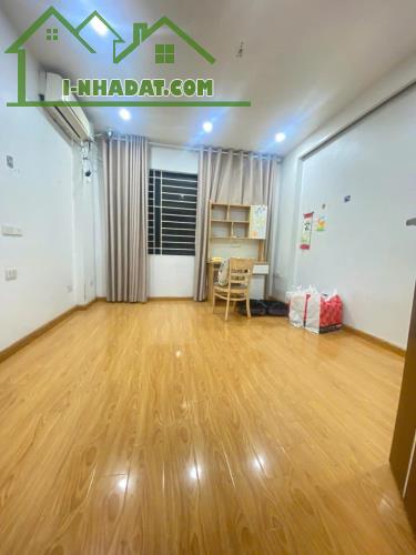 Cho thuê nhà riêng Hương Viên, Hai Bà Trưng 30m x 5T giá 12 triệu, nhà đẹp, ở ngay - 1