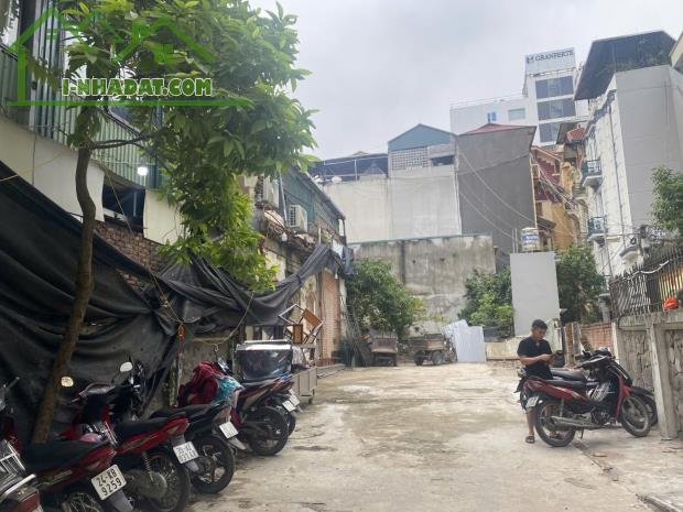 Bán đất mặt phố Ba Đình, vỉa hè 10m, DT190m2 giá 75 tỷ đã có GPXD 10 tầng