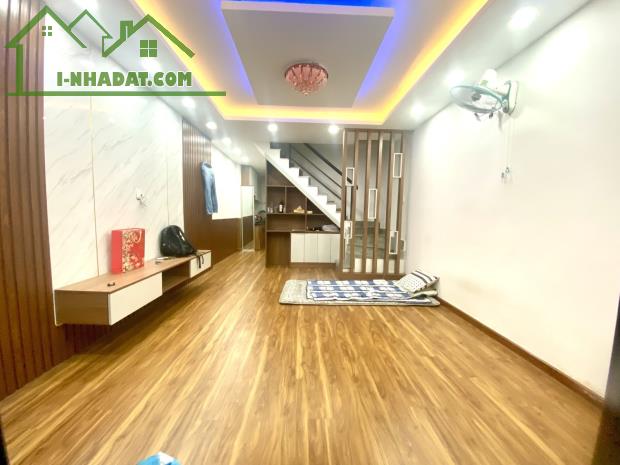 Bán nhà 46m2, đường LÊ VĂN KHƯƠNG, Quận 12, 2 tầng, 2 PN, giá 2 tỷ 750 còn thương lượng.