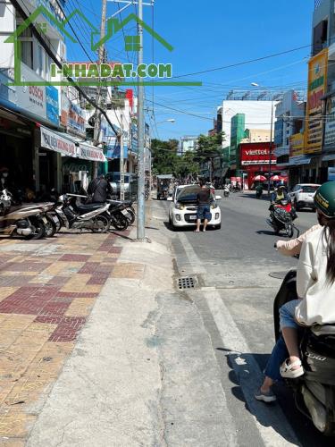 NHÀ ĐẸP - GIÁ TỐT - Bán Nhà Mặt Tiền Đường Thống Nhất, Phường Phủ Hà  Phan Rang ,Ninh - 2