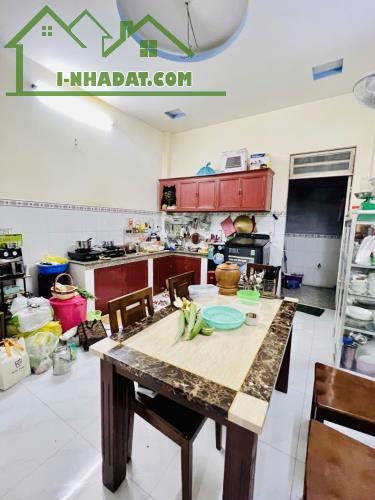 Bình Tân, gần Aeon, Tên Lửa, Nhà đẹp 3 tầng, 84m2 (4x21), xe tải - 3