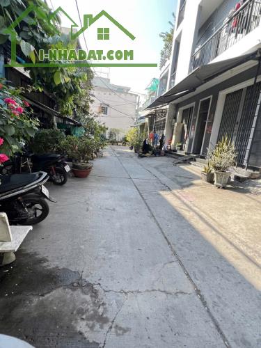 Bình Tân, gần Aeon, Tên Lửa, Nhà đẹp 3 tầng, 84m2 (4x21), xe tải